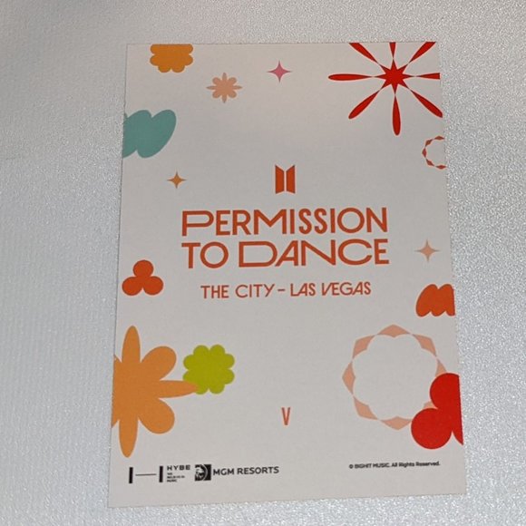 BTS MGM Hotel Special Package Photo Cards From Las Vegas PTD - V/ Kim Tae-hyung - Picture 2 of 2